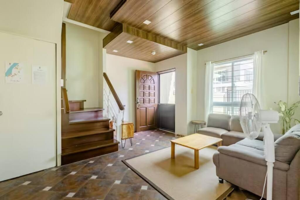 Private Townhouse San Juan (La Union)